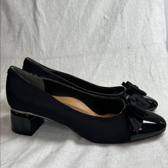 J.Renee Black Patent Bow Heels - Picture 3 of 7